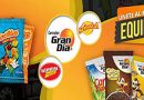 Logotipo de Central de Alimentos y las marcas de sus productos en un fondo anaranjado